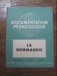 LA DOCUMENTATION PEDAGOGIQUE / PARIS L'AIR D'UNE CAPITALE / PHOTOS 1955