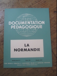 LA DOCUMENTATION PEDAGOGIQUE / PARIS L'AIR D'UNE CAPITALE / PHOTOS 1955